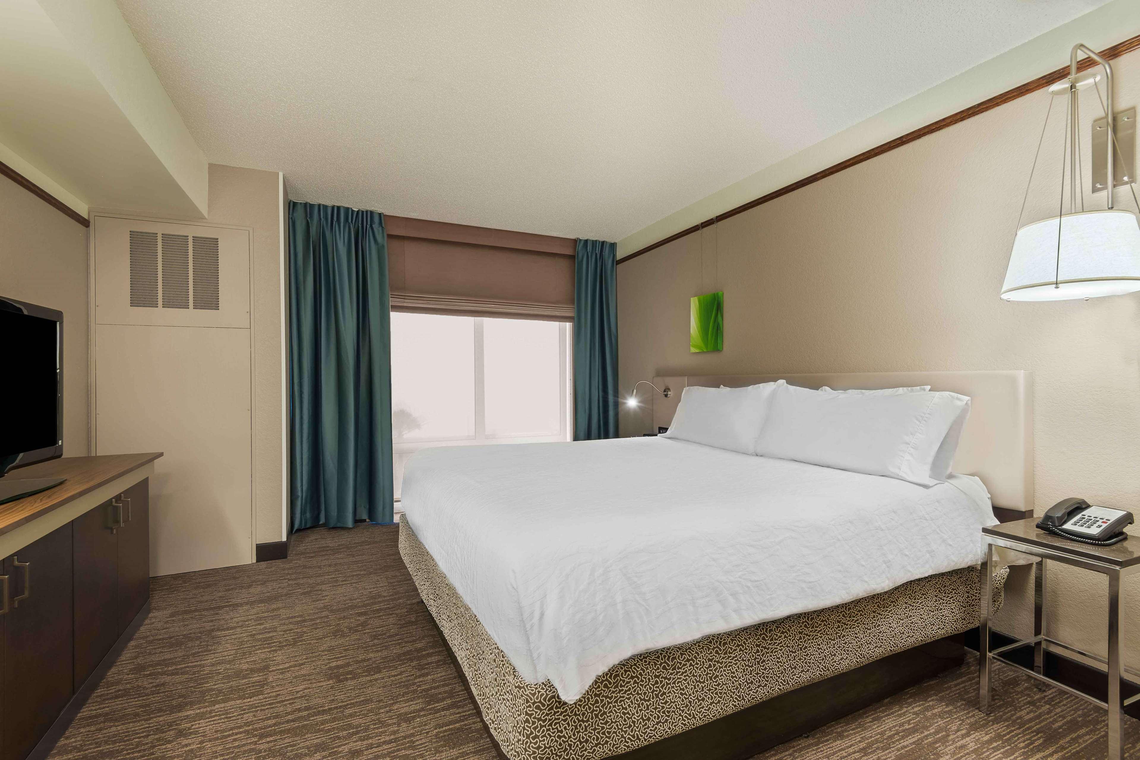 Hilton Garden Mayfaire Town Center