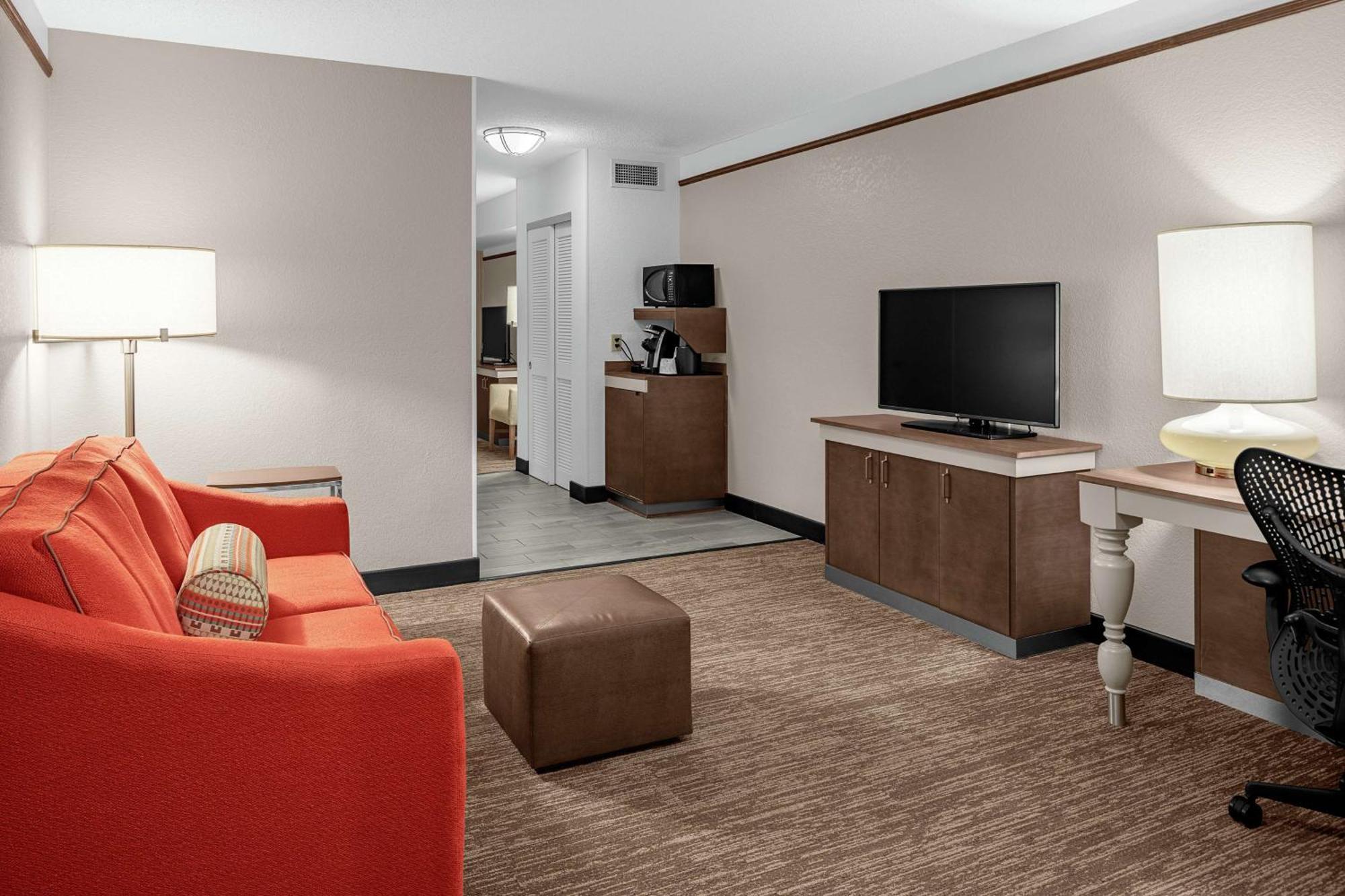 Hilton Garden Mayfaire Town Center