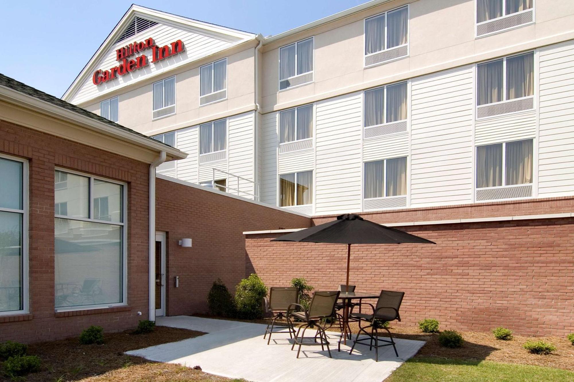 Hotel Hilton Garden Mayfaire Town Center 3*