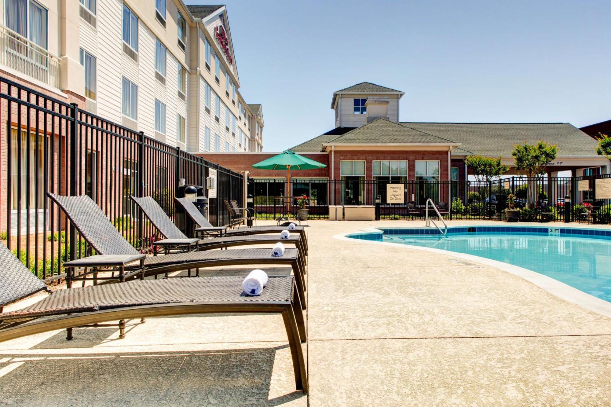 Hilton Garden Mayfaire Town Center Hotel 3*